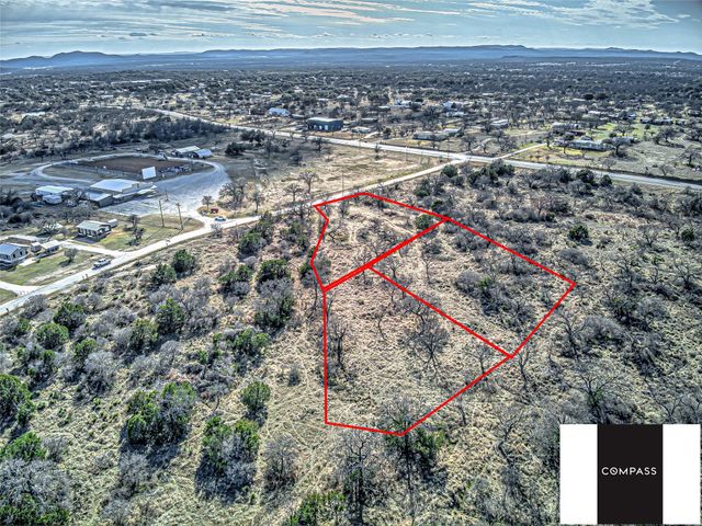 8 Lillian Dean DR, Buchanan Dam, TX 78609
