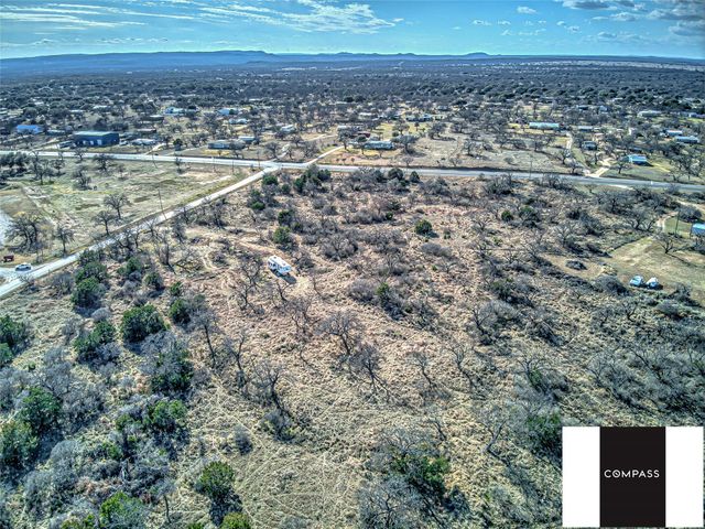 8 Lillian Dean DR, Buchanan Dam, TX 78609