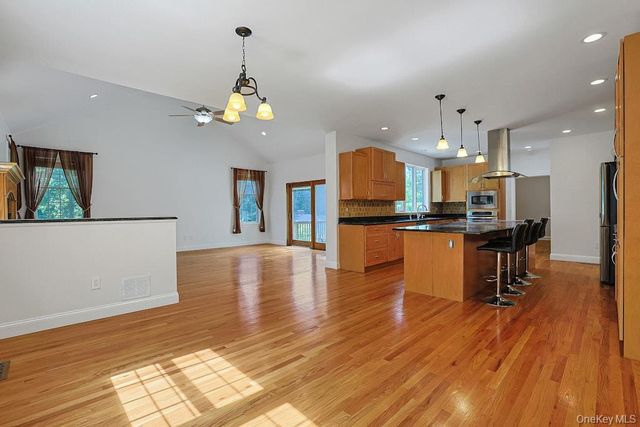 465 North Street, White Plains, NY 10605