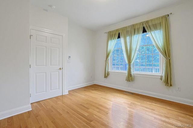 465 North Street, White Plains, NY 10605