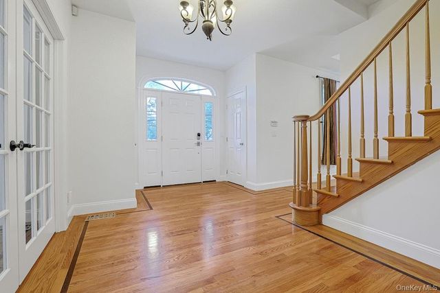 465 North Street, White Plains, NY 10605