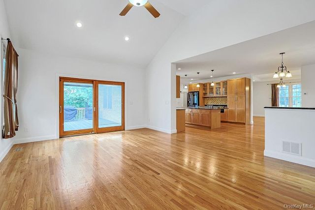 465 North Street, White Plains, NY 10605