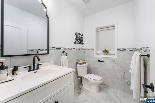 38 Center Street, Belleville, NJ 07109