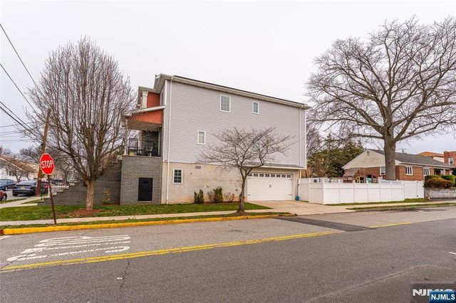 38 Center Street, Belleville, NJ 07109