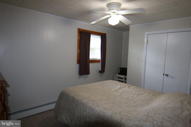 1515 SPRING GARDEN DR, Middletown, PA 17057