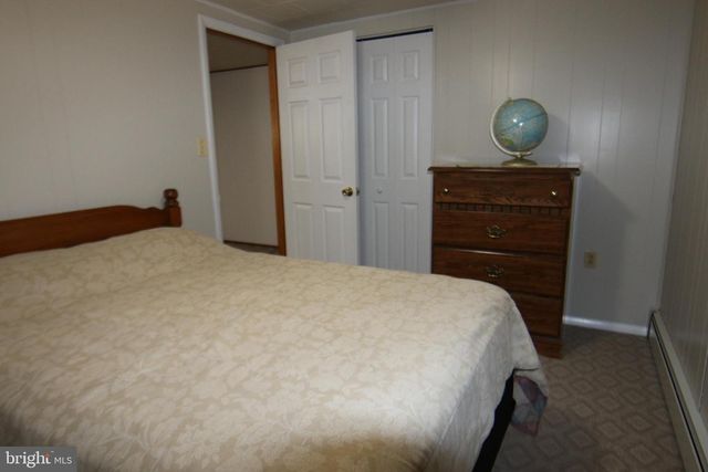 1515 SPRING GARDEN DR, Middletown, PA 17057