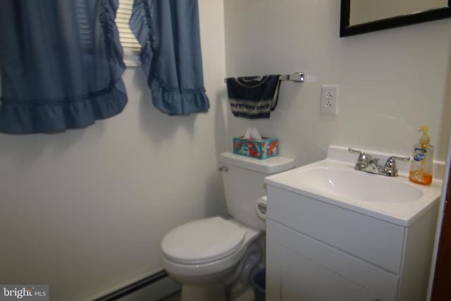 1515 SPRING GARDEN DR, Middletown, PA 17057