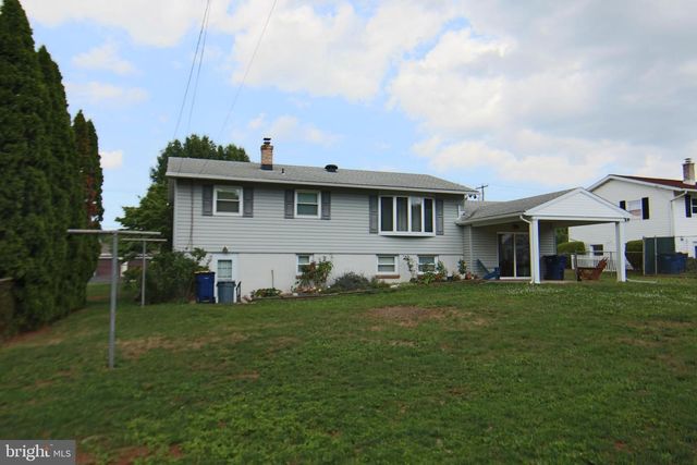 1515 SPRING GARDEN DR, Middletown, PA 17057