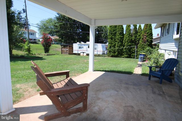 1515 SPRING GARDEN DR, Middletown, PA 17057