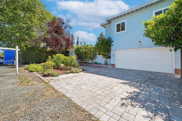 592 Sunnymount Avenue, Sunnyvale, CA 94087