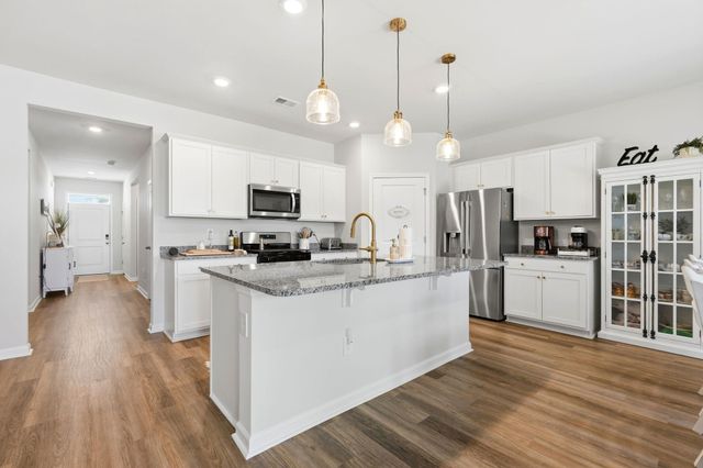119 Marauder Dr., Longs, SC 29568