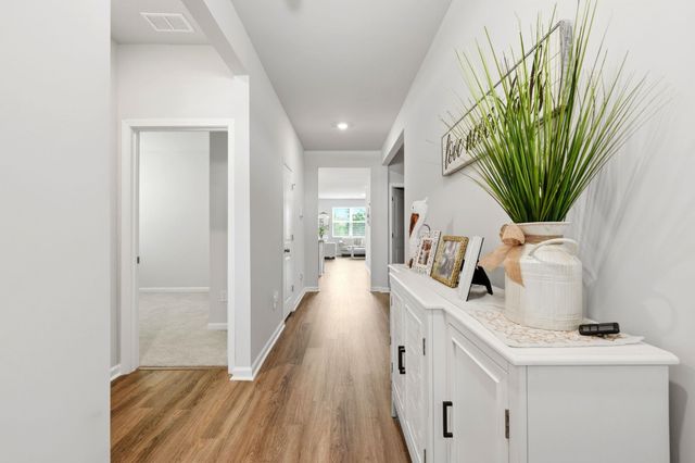119 Marauder Dr., Longs, SC 29568