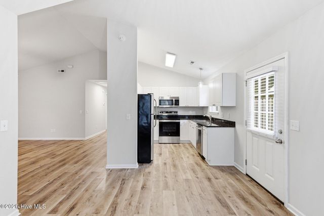 4234 Sunglow Drive, Wilmington, NC 28405