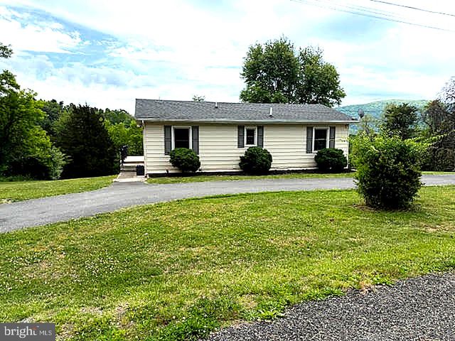 51 WINESAP CT, Linden, VA 22642