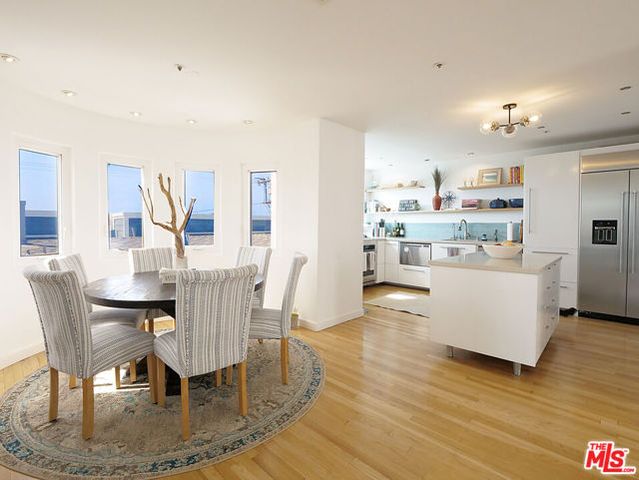 323 31st Street, Manhattan Beach, CA 90266