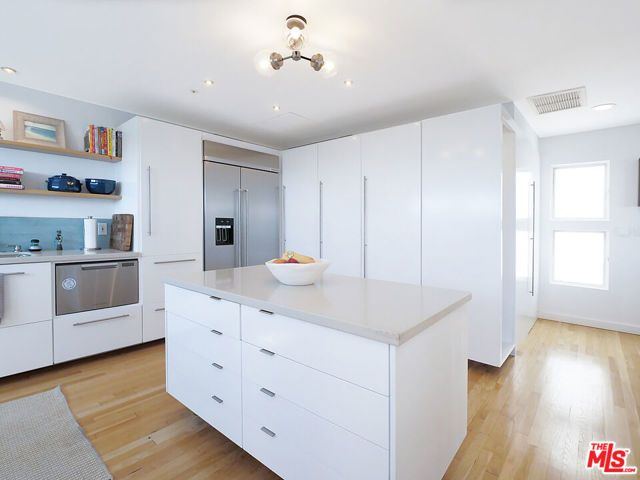 323 31st Street, Manhattan Beach, CA 90266