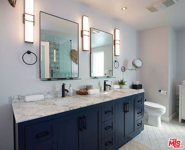 323 31st Street, Manhattan Beach, CA 90266