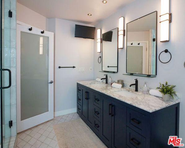 323 31st Street, Manhattan Beach, CA 90266