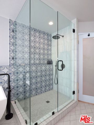 323 31st Street, Manhattan Beach, CA 90266