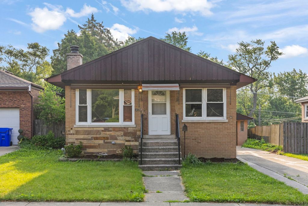 4537 Fishermans Terrace, Lyons, IL 60534