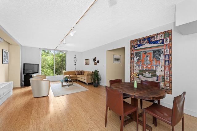 99 Pond Ave. 506, Brookline, MA 02445
