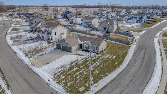 19625 W 197th Street, Spring Hill, KS 66083