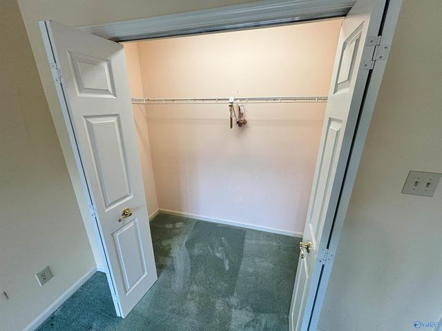 1623 River Bend Place SE, Decatur, AL 35601