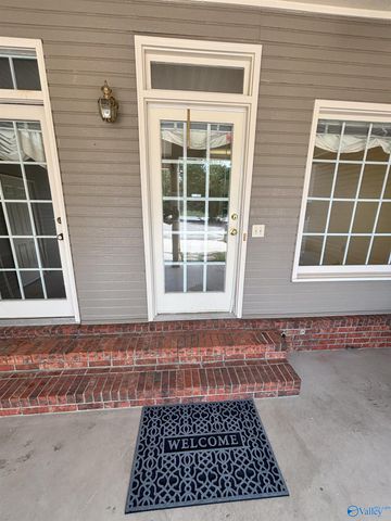 1623 River Bend Place SE, Decatur, AL 35601