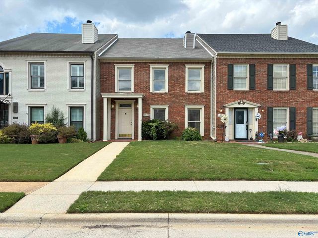 1623 River Bend Place SE, Decatur, AL 35601