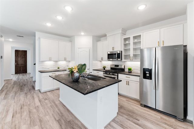 546 Long Beach Bay Drive, Katy, TX 77493