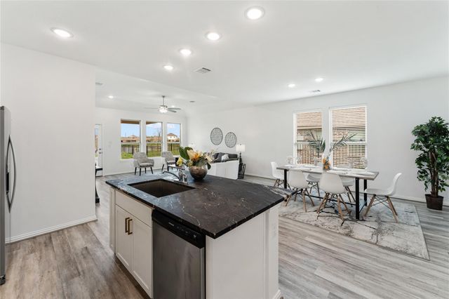 546 Long Beach Bay Drive, Katy, TX 77493