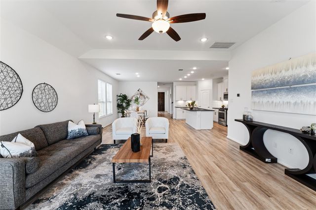 546 Long Beach Bay Drive, Katy, TX 77493