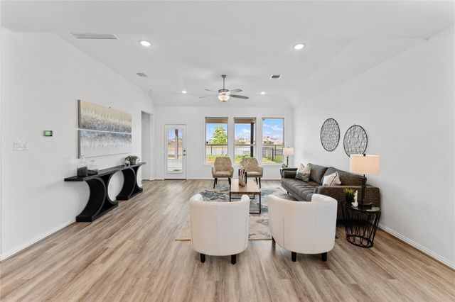 546 Long Beach Bay Drive, Katy, TX 77493