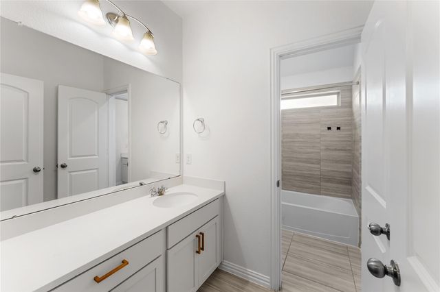 546 Long Beach Bay Drive, Katy, TX 77493