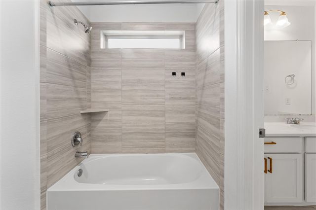 546 Long Beach Bay Drive, Katy, TX 77493