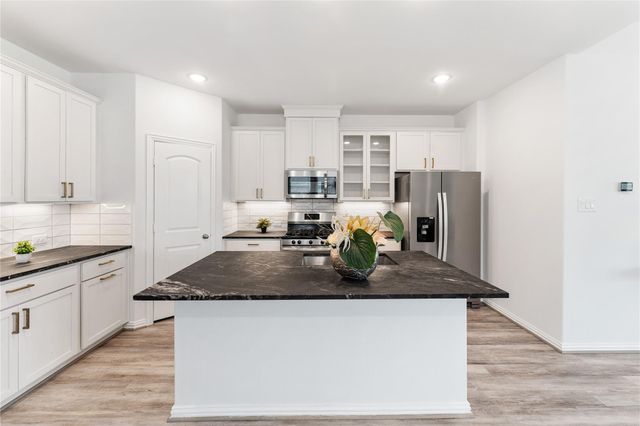 546 Long Beach Bay Drive, Katy, TX 77493