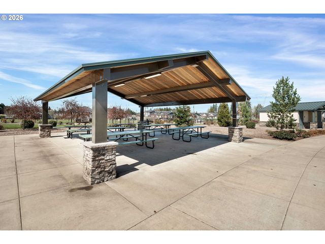 8062 Se BUTTERNUT CREEK Pkwy, Hillsboro, OR 97123