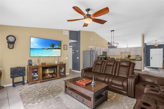 2940 EVANS DRIVE, Kissimmee, FL 34758