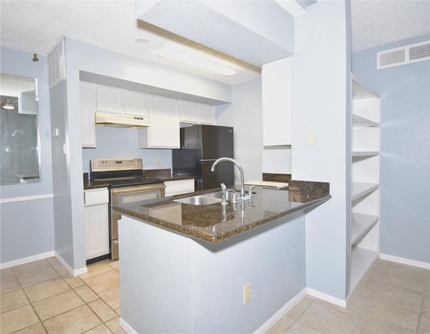 2120 El Paseo Street 108, Houston, TX 77054