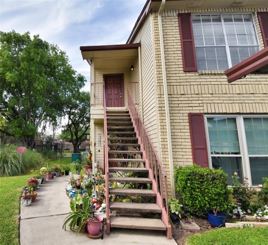 2120 El Paseo Street 108, Houston, TX 77054