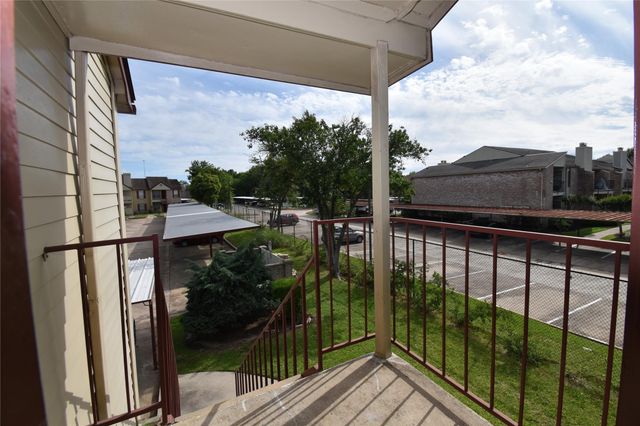 2120 El Paseo Street 108, Houston, TX 77054