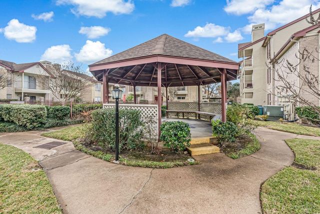 2120 El Paseo Street 108, Houston, TX 77054