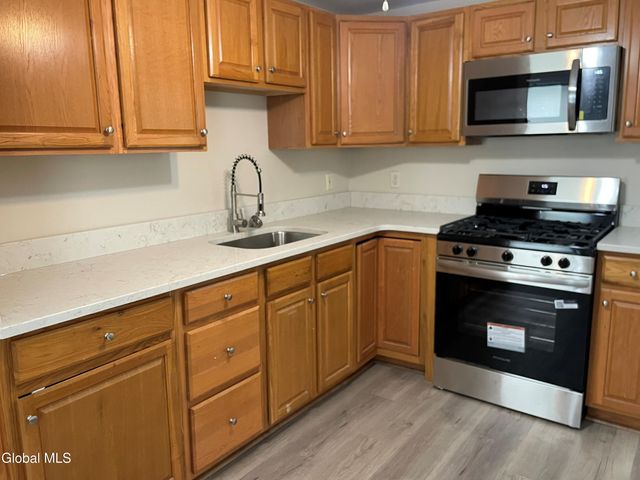 3 Lafayette Street, Green Island, NY 12183