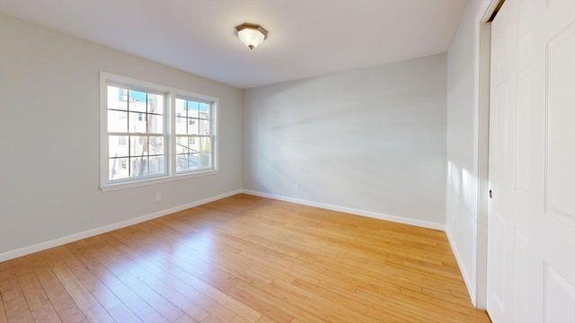 40 Everett St 40, Boston, MA 02128