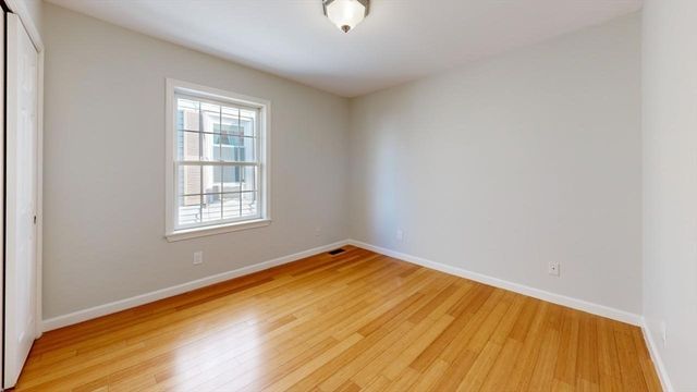 40 Everett St 40, Boston, MA 02128