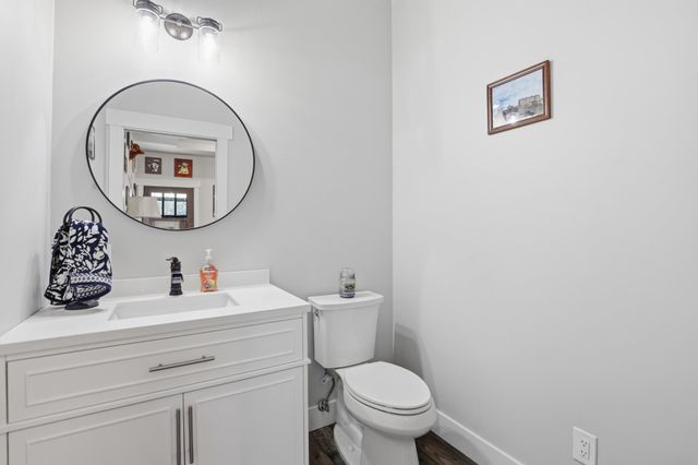 114 W GRAVES Rd, Spokane, WA 99218