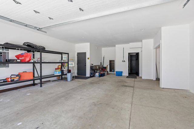 114 W GRAVES Rd, Spokane, WA 99218
