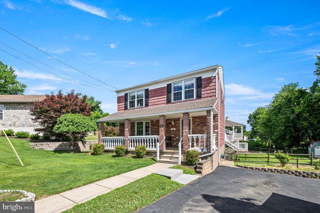 15 SCOTT LN, Brookhaven, PA 19015