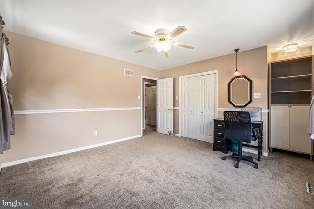 15 SCOTT LN, Brookhaven, PA 19015