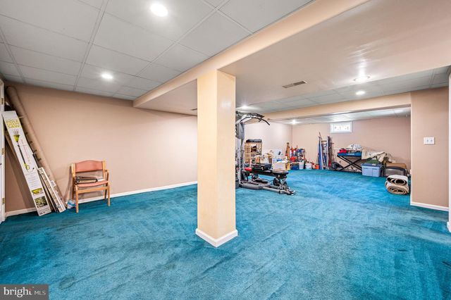 15 SCOTT LN, Brookhaven, PA 19015
